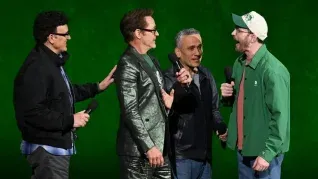 Downey Jr. Evans y los hermanos Russo en el escenario de CinemaCon. Downey Jr. Evans y los hermanos Russo en el escenario de CinemaCon.
