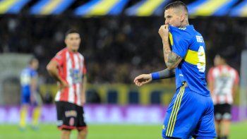 de la mano de benedetto, boca gano y se metio en los cuartos de final