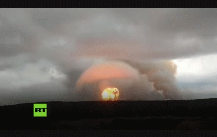 El impactante momento en que explota un arsenal en Siberia