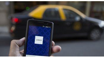 Uber redobla la apuesta y ofrece viajes gratis