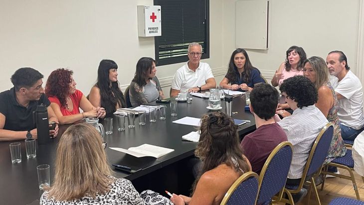 El bloque de Fuerza Patria Buenos Aires recibió a las organizaciones en la Legislatura porteña. El bloque de Fuerza Patria Buenos Aires recibió a las organizaciones en la Legislatura porteña.