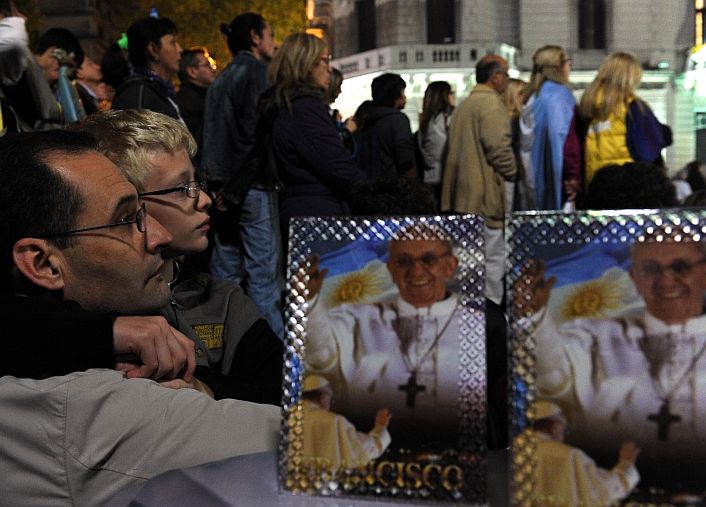 El Papa sorprendió a los fieles en Plaza de Mayo con un llamado (foto 2)