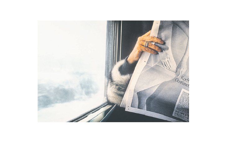 ámbito.com | “Tren a Venecia”. La enigmática y a la vez reveladora foto elegida para divulgar la muestra de Julie Bergadá.