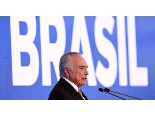 Temer felicitó a Bolsonaro y dijo que a partir de mañana, empezamos la transición