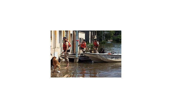 Con fluctuaciones en el Uruguay, 10 mil personas siguen evacuadas
