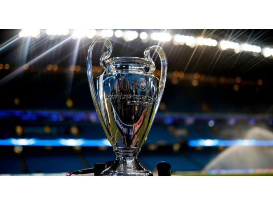 La final de la Champions League podría mudarse a América.