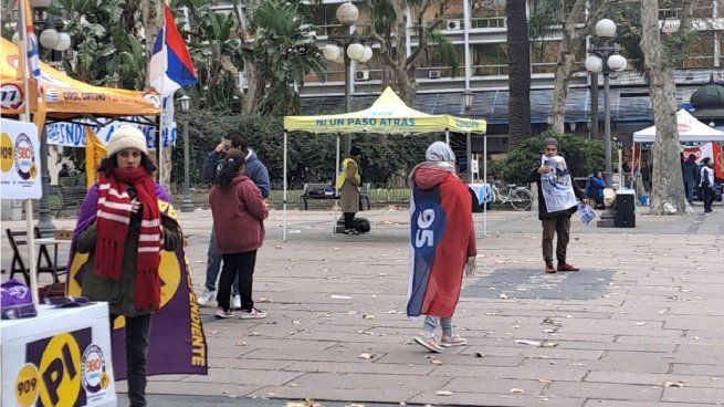 Uruguay vota en las elecciones internas a días de la llegada del invierno.