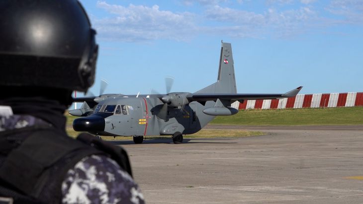 Un avión de la Fuerza Aérea Uruguaya concretó el traslado. Un avión de la Fuerza Aérea Uruguaya concretó el traslado.