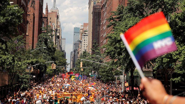 Marcha del Orgullo en Nueva York: estampida al confundir fuegos artificiales con disparos