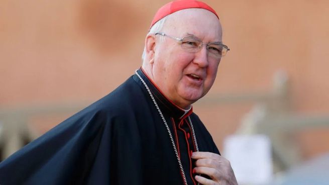 El cardenal Kevin Farrell tiene 77 años y es irlandés.