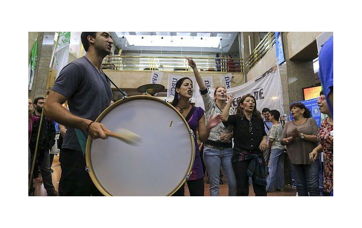Lado B de despidos: afirman que hay más de 38.000 suspendidos