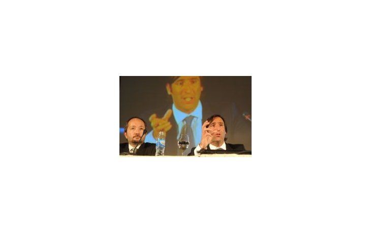Superintendente de Seguros, Juan Buontempo, con el ministro de Economía Hernán Lorenzino.