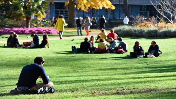 Los feriados de junio le permitirán a la gente poder descansar. Los feriados de junio le permitirán a la gente poder descansar.