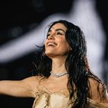 La expectativa de los fans de Lali crecen a medida que se acerca el domingo sobre si volverá a repetir la cábala de cantar el Himno.