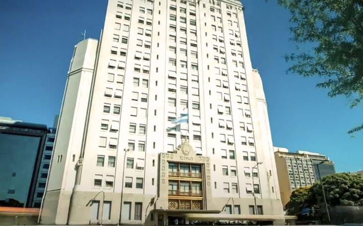 ANDIS pasará a la órbita del Ministerio de Salud. ANDIS pasará a la órbita del Ministerio de Salud.