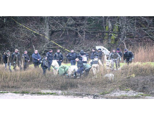 Las vÍctimas. Los padres y los dos hijos, todos ellos asesinados. Ahora buscan los restos en un descampado donde fueron ocultados.