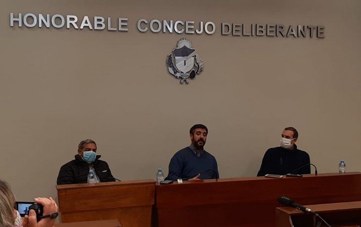El intendente de General Alvarado brindó una conferencia de prensa para declarar al municipio en Fase 5.