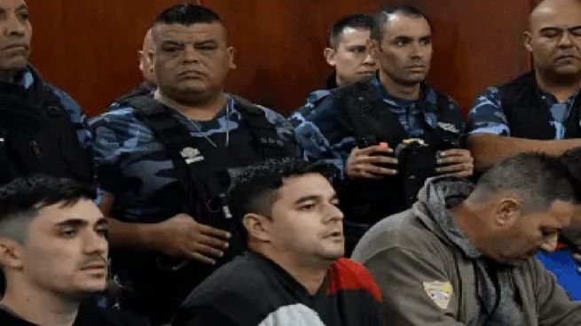 Policías enjuiciados por la Masacre de Monte. 