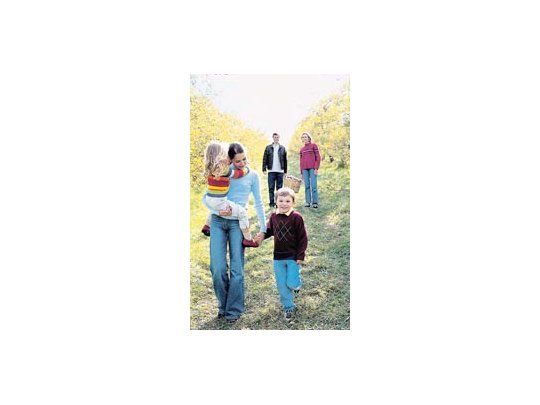 Gracias al “au pair”, hoy hay chicas que eligen ser niñeras temporarias para poder vivir durante un año en un país del Primer Mundo, estudiar, hacer turismo y hasta volverse con unos dólares.