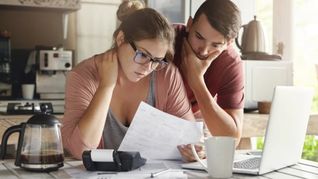 La inflación y la pérdida de poder adquisitivo son algunos de los factores detrás del estrés financiero. La inflación y la pérdida de poder adquisitivo son algunos de los factores detrás del estrés financiero.