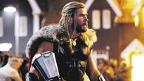 thor. Pese a sus efectos, la nueva secuela no disimula el cansancio.
