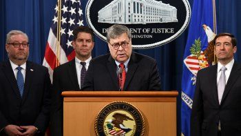 El fiscal general de EEUU, William Barr, anunci&oacute; los cargos por el hackeo a Equifax en 2017.