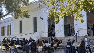 Clase pública en la provincia de Catamarca, en reclamo de aumento salarial. Clase pública en la provincia de Catamarca, en reclamo de aumento salarial.