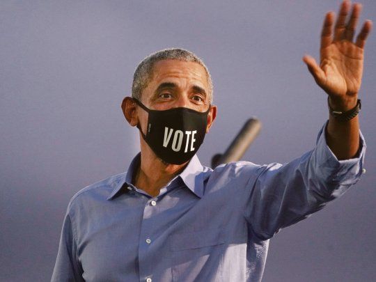 OFENSIVA. El expresidente Barack Obama reapareció en Filadelfia para apoyar al candidato demócrata Joe Biden con un estilo mucho más confrontativo que lo usual.