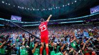 Dibu Martínez en un fotograma de Muchachos.