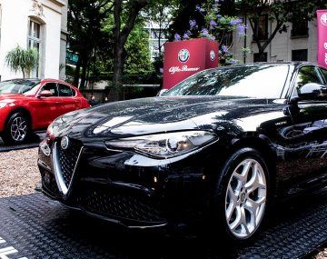 Alfa Romeo presentó a Giulia y Stelvio ante más de 400 invitados.