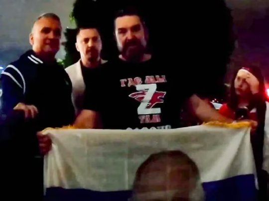 padre djokovic pro ruso.jpg