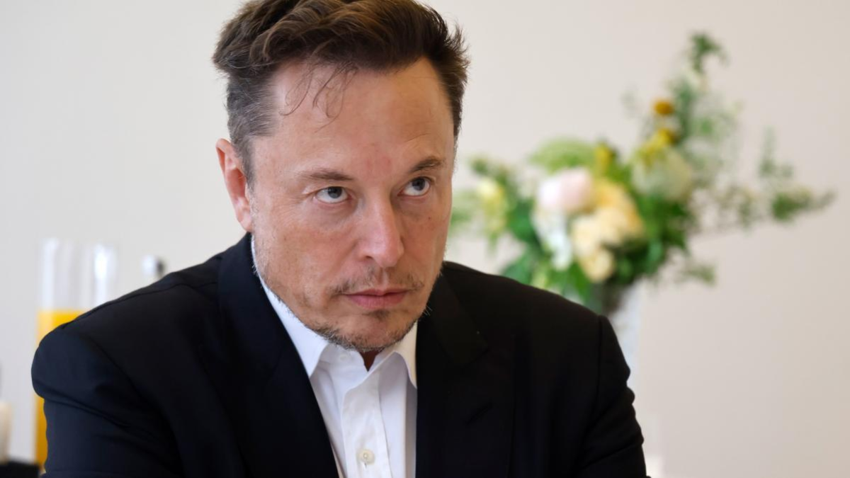 Así se vería el multimillonario Elon Musk si fuera mexicano, según la <b>Inteligencia Artificial</b> thumbnail