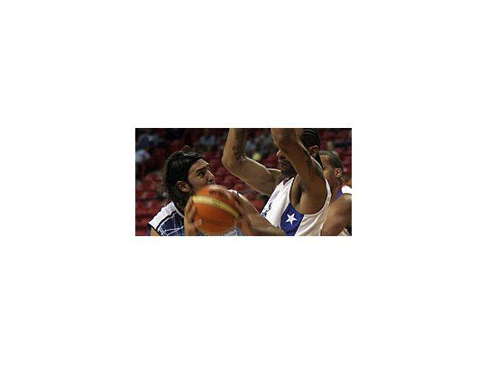 Luis Scola fue el goleador de la selección argentina.
