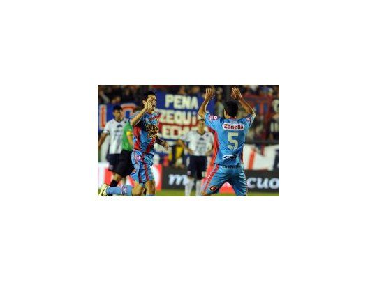 Arsenal superó a Tigre y lo dejó sin punta y en descenso directo.