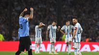Desazón. Argentina perdió con Uruguay y ahora irá ante Brasil.