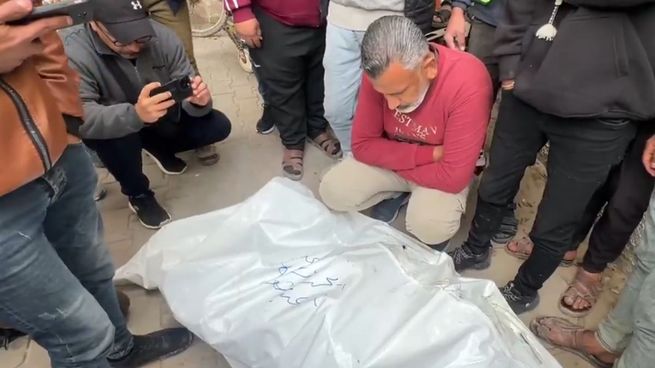 Los periodistas fueron identificados como Abdel Raouf Shaath, Mohammad Salah Qishta y Anas Ghneim.