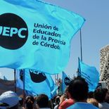 En Córdoba, el gremio docente UEPC rechazó el ofrecimiento oficial de suba salarial y va al paro. En Córdoba, el gremio docente UEPC rechazó el ofrecimiento oficial de suba salarial y va al paro.