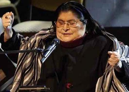 La Negra en pleno show, disfrutando de su gran pasión: la música
