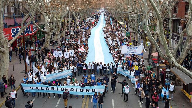 La Universidad de Buenos Aires (UBA) es una de las instituciones que convoca a la marcha universitaria y en los primeros días del mes se declaró en emergencia presupuestaria