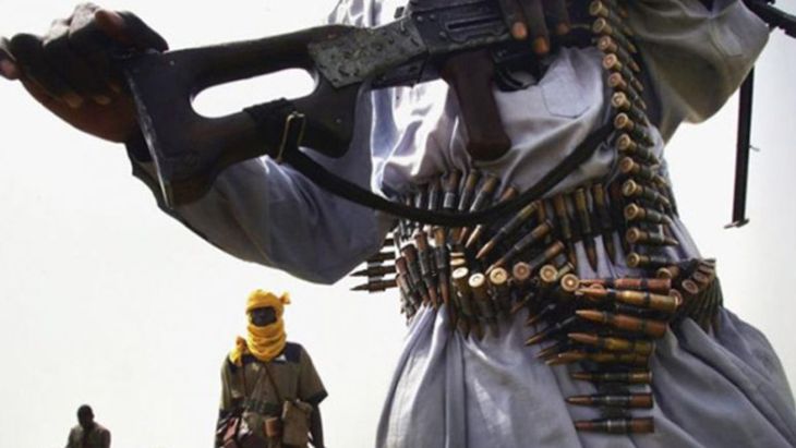 Las bandas criminales en Nigeria saquean aldeas y llevan a cabo secuestros masivos para obtener rescates.