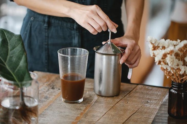 Este es el mejor momento para tomar café, según Harvard (y no es el que imaginas) Este es el mejor momento para tomar café, según Harvard (y no es el que imaginas)