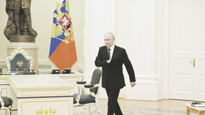 A TODO O NADA. El nivel de gasto ilustra la determinación del Gobierno de Vladímir Putin de proseguir su campaña en Ucrania, lanzada en febrero de 2022.