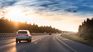 La conectividad vehicular permite a las aseguradoras conocer el uso real de los autos y diseñar coberturas personalizadas. La conectividad vehicular permite a las aseguradoras conocer el uso real de los autos y diseñar coberturas personalizadas.
