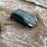 El temporal en Mendoza provocó anegamientos en muchos sectores de la ciudad El temporal en Mendoza provocó anegamientos en muchos sectores de la ciudad
