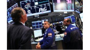 Wall St. tocó otros récords tras el discurso de Yellen. Atenas voló 10% por pacto con UE