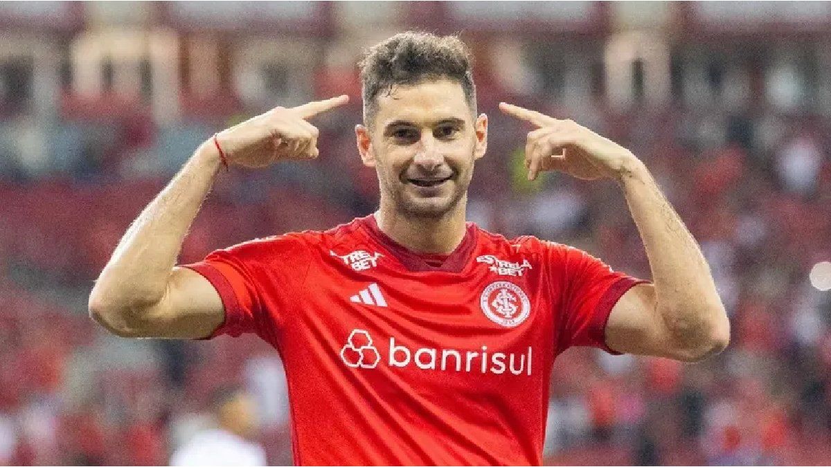 Lucas Alario underwent a medical check-up to be a reinforcement for Estudiantes de La Plata