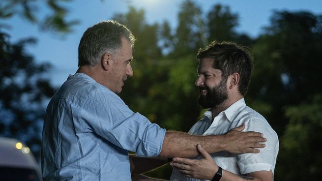 El presidente electo, Yamandú Orsi, y el mandatario chileno, Gabriel Boric, coincidieron en una visión integracionista de la región.