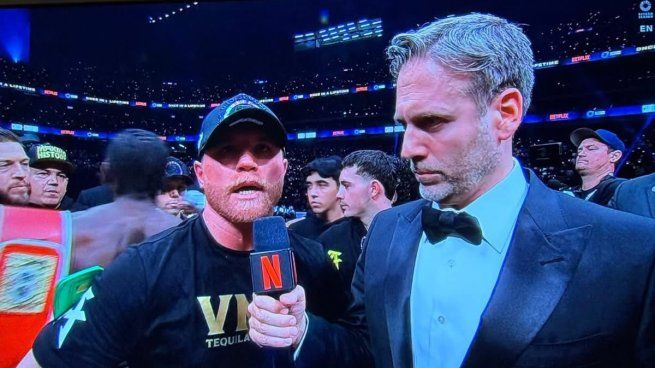Saúl Canelo Álvarez tras perder todos sus tìtulos ante Terence Crawford elogió a su rival y declarío que Yo sigo sintiéndome un campeón pase lo que pase.