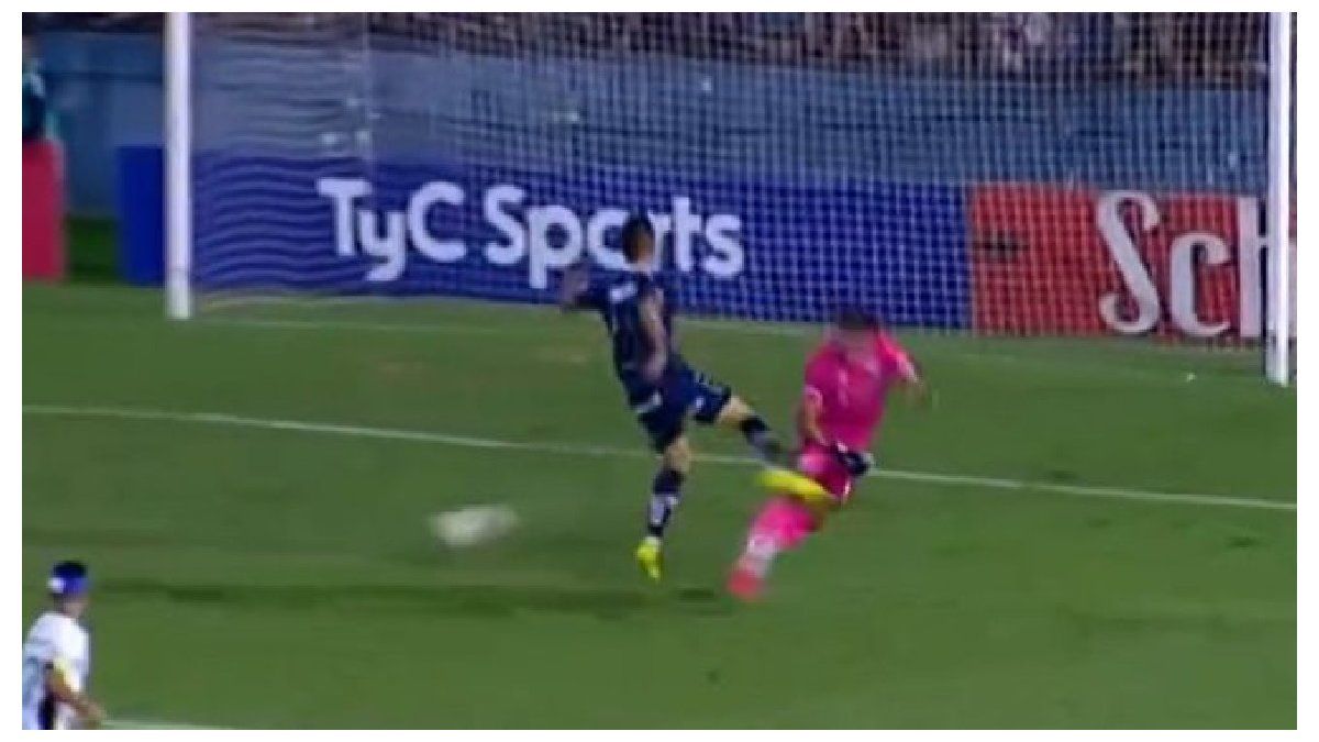 The scandalous penalty that Quilmes was given against Ferro that everyone talks about