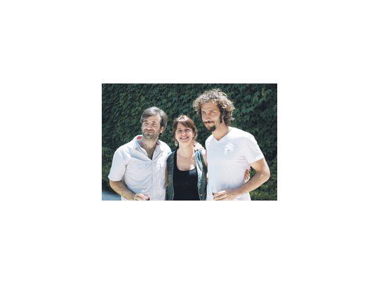 Daniel Hendler, Nancy Duplaá y Luciano Cáceres protagonizan «Los graduados».